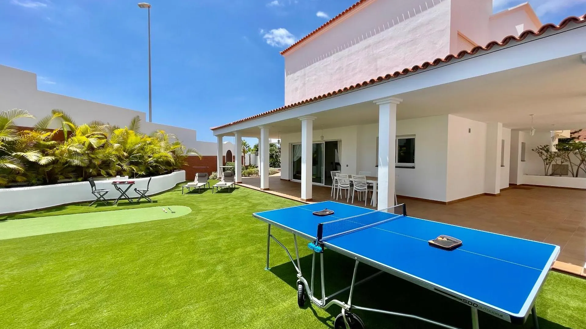 Villa Amorio A Spacious Modern Getaway With A Private Heated Pool & Sea Views Costa Adeje