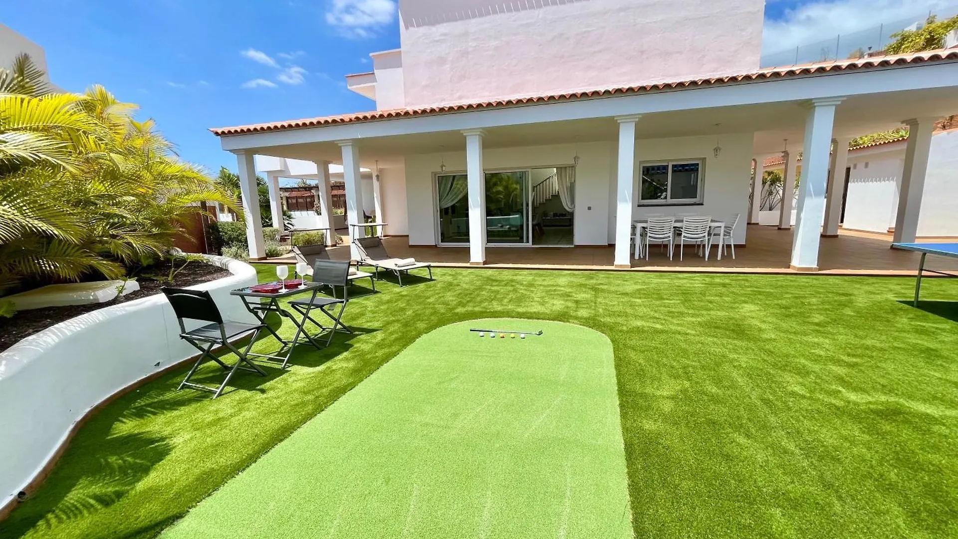 Villa Amorio A Spacious Modern Getaway With A Private Heated Pool & Sea Views Costa Adeje