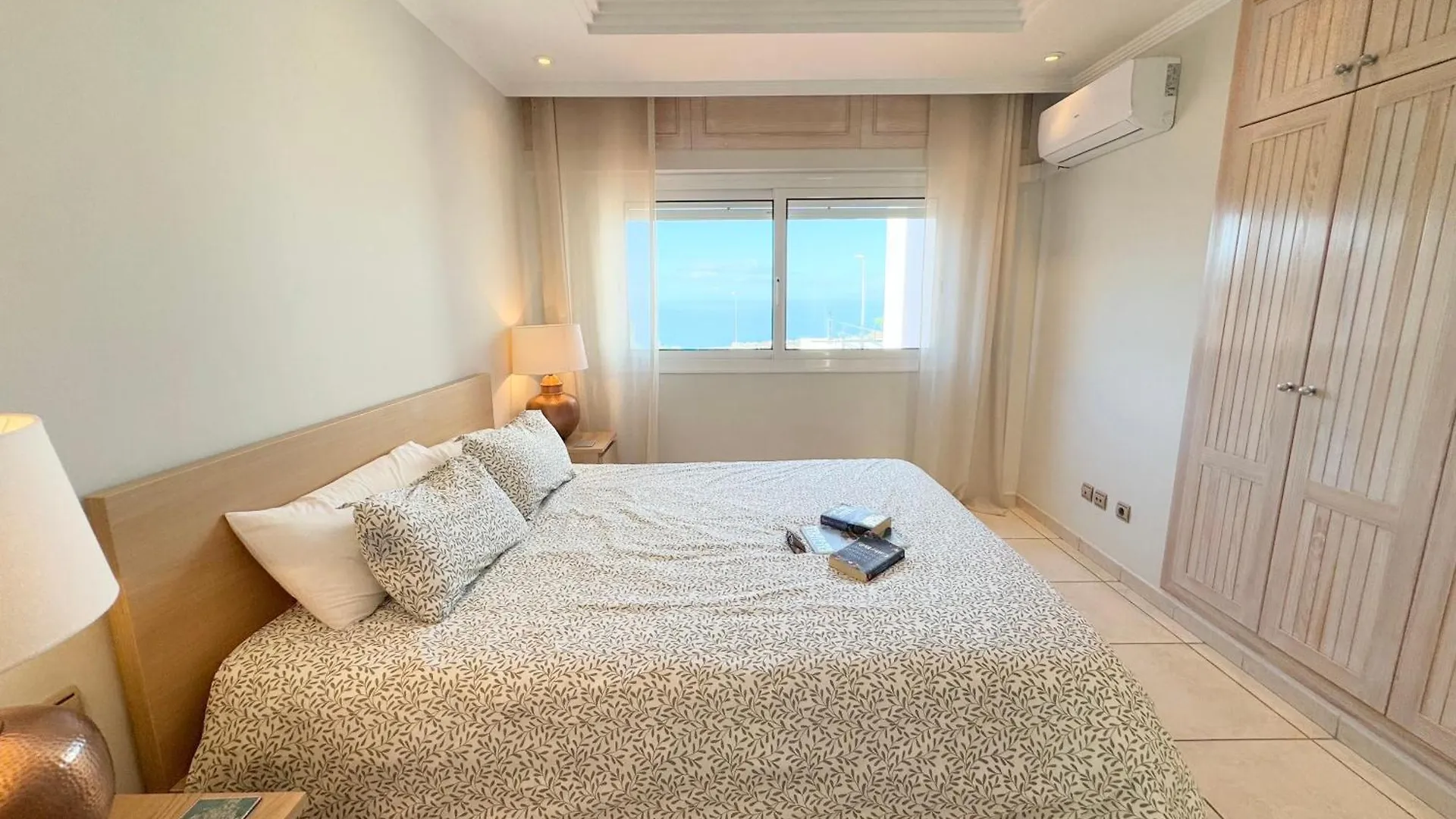 Villa Amorio A Spacious Modern Getaway With A Private Heated Pool & Sea Views Costa Adeje İspanya